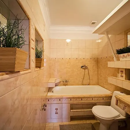 Janikowka 1 Droga Na Szymaszkowa 4 *